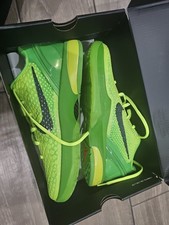 Kobe 6 Grinch taglia 11